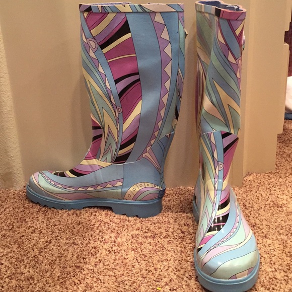 Multicolored Rain Boots - Picture 4 of 8